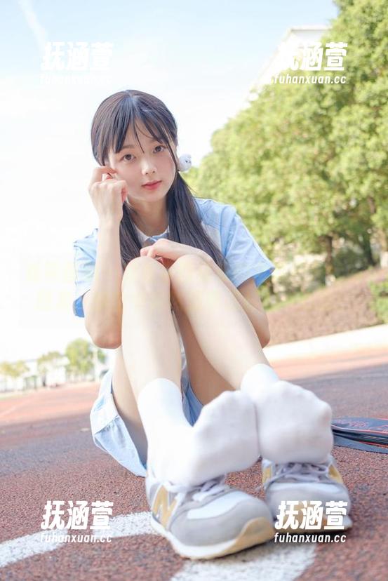 稚乖画册-赤西夜夜 稚乖画册 - 看看赤西夜夜的全套户外软妹图集,晴空中竟然藏着这样的小心思!