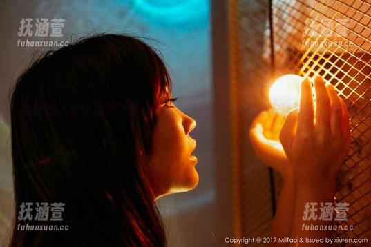 蜜桃社-美绪 蜜桃社 - 美绪和服图集:一场关于色彩和温度的安静对话,你听见了吗?