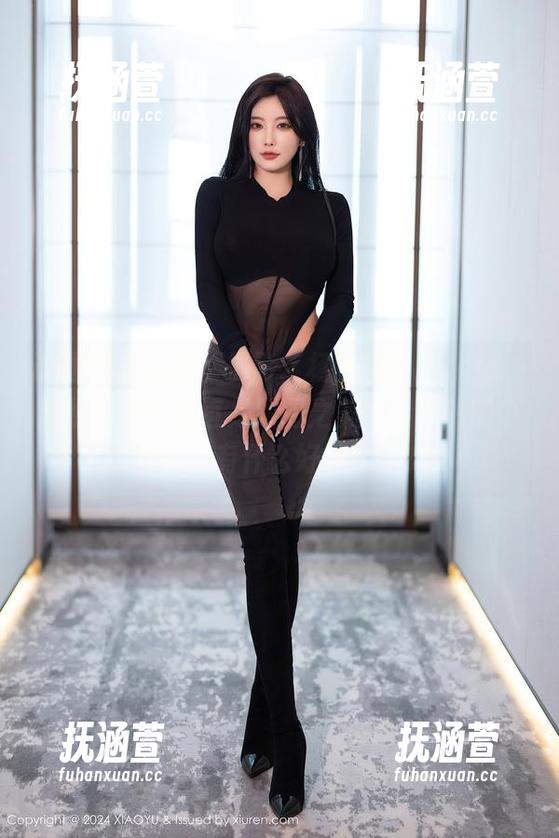语画界-杨紫嫣Cynthia 语画界 - 礼服、摄影、杨紫嫣Cynthia…这组写真集简直是拼图之美,分享我的小感动,有什么好说的呢?