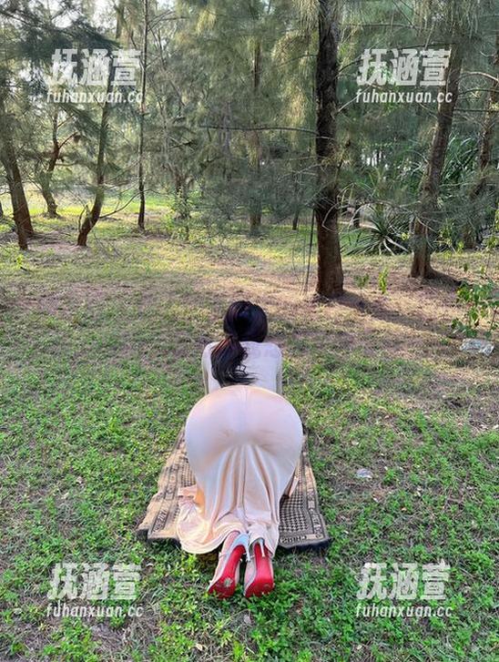 迷人的五姨太 微密圈 - 迷人的五姨太的福利合集:图包里的故事,竟然让我想起了那些年……