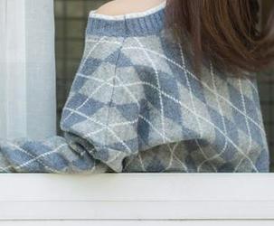 镜酱的私拍：一组原图让你怀疑人生，制服如此撩，真是过分！