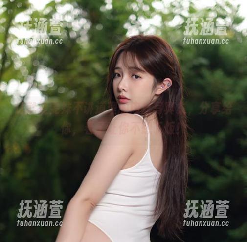这就是雯妹不讲道理的肉丝写真集，分享给你，看了让你不想下饭！