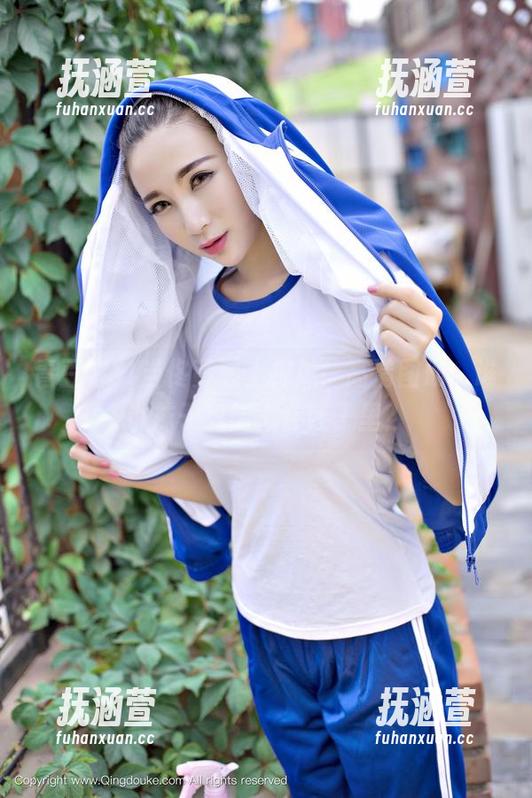 青豆客 - 当佟蔓遇上棉袜：高清图册，谁说袜子只能藏在鞋子里？