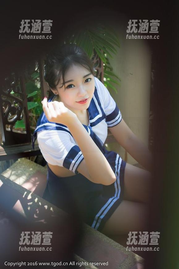 青豆客 - 在白色的梦境里，颖莹儿YY的美图精选，每一张都是心跳的声音...